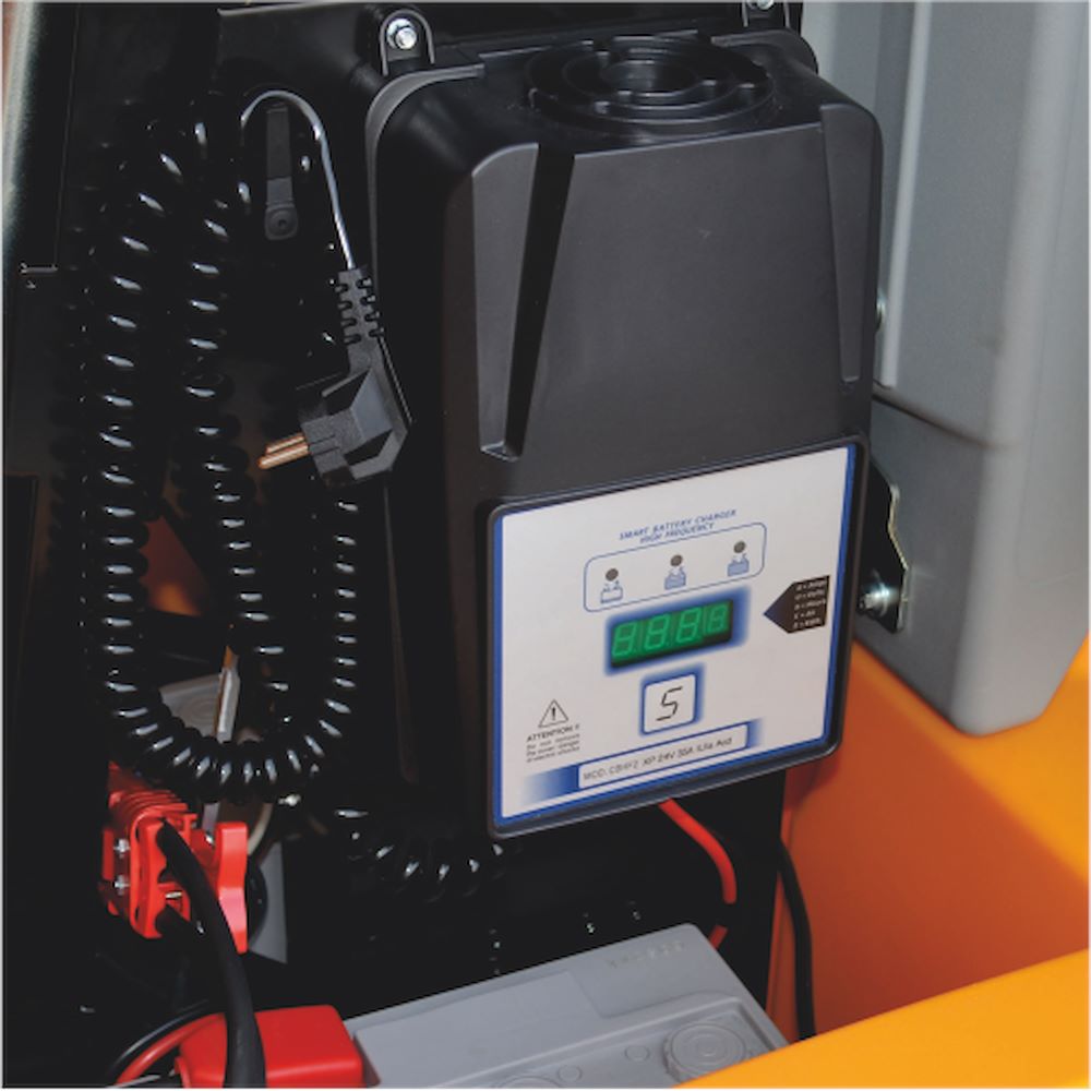 Chargeur des batteries incorporé